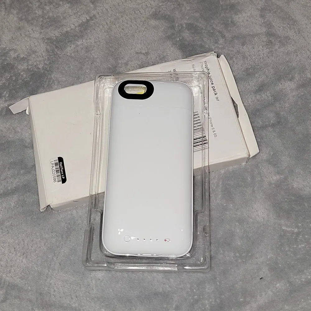 New Mophie Juice Pack Air iPhone 6/6s White External Rechargeable Battery Case